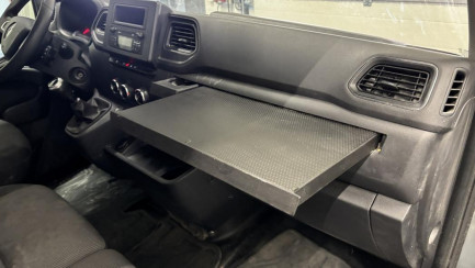 Zdjęcie przedmiotu: Renault Master FWD 2.3 dCi E6d 3.5t L3H3 Pack Clim S&S+E