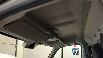 Zdjęcie przedmiotu: Renault Master FWD 2.3 dCi E6d 3.5t L3H3 Pack Clim