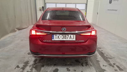 Zdjęcie przedmiotu: Lexus ES300H Elegance