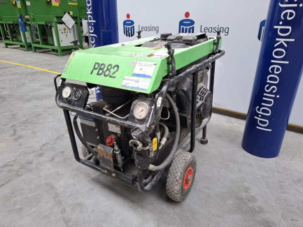 Zdjęcie przedmiotu: Atmos PB82 screw compressor equipped with an aftercooler with water separator