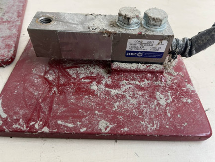 Zdjęcie przedmiotu: Електронна система зважування для кормозмішувачів ZUPTOR PRO