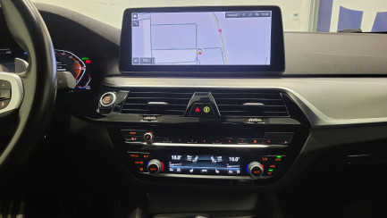 Zdjęcie przedmiotu: BMW 520i Touring mHEV M Sport sport-aut