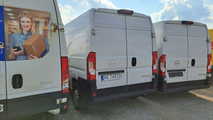 Zdjęcie przedmiotu: Opel Movano E6.4 3.5t L3H2