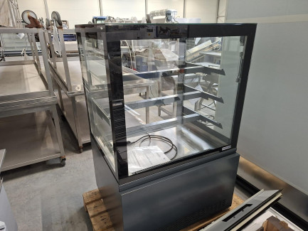 Zdjęcie przedmiotu: A set of catering equipment