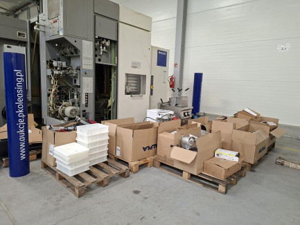 Zdjęcie przedmiotu: A set of catering equipment