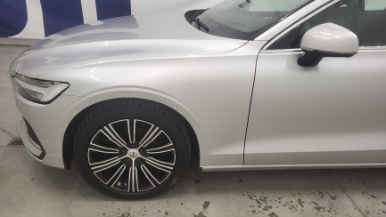Zdjęcie przedmiotu: Volvo V60 B4 B Inscription aut