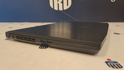 Zdjęcie przedmiotu: Ноутбук MSI Bravo 15 C7VF-249XPL Ryzen 7 7735HS / 16 ГБ / 1 ТБ / RTX 4060 / 144 Гц / 16 ГБ ОЗП / 1 ТБ SSD PCIe / Windows 11 Home