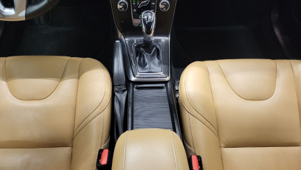 Zdjęcie przedmiotu: Volvo V40 Cross Country T3 Drive-E Summum aut