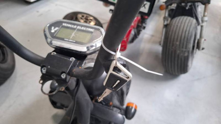 Zdjęcie przedmiotu: SKUTER ELEKTRYCZNY Shansu Egreen