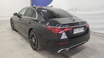Zdjęcie przedmiotu: Mercedes-benz E 300 e AMG LINE PREMIUM 4Matic
